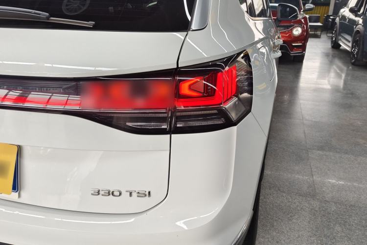Used Volkswagen Tayron 2023 330TSI Two-Wheel-Drive Luxury Plus Advanced Version Right Rear Taillight