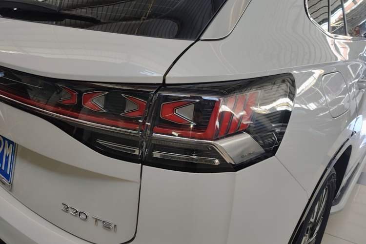 Used Volkswagen Tayron 2023 330TSI Two-Wheel-Drive R-Line High-Energy Version Right Rear Taillight