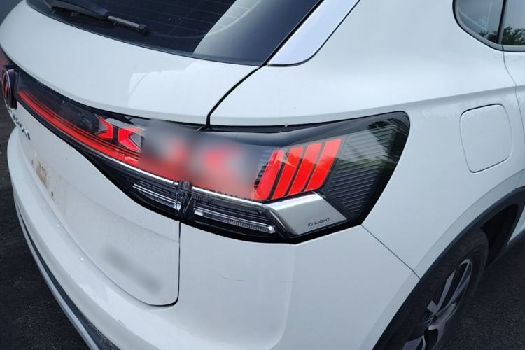 Used Volkswagen Tayron 2023 300TSI Two-Wheel-Drive Luxury Plus Advanced Edition Right Rear Taillight