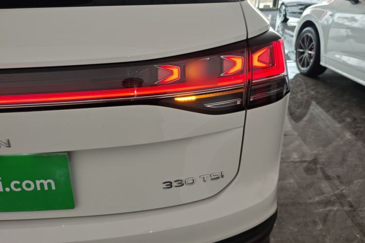 Used Volkswagen Tayron 2023 330TSI Two-Wheel-Drive Luxury Plus Advanced Version Right Rear Taillight