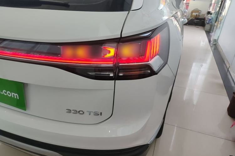Used Volkswagen Tayron 2023 330TSI Two-Wheel-Drive Luxury Plus Advanced Version Right Rear Taillight