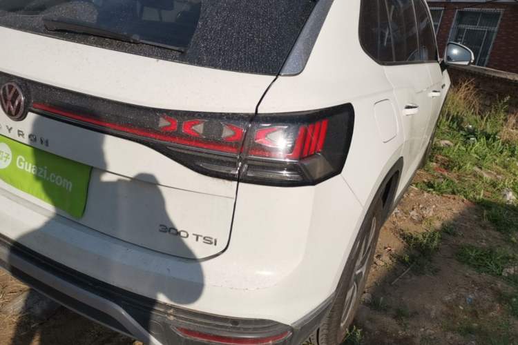 Used Volkswagen Tayron 2023 300TSI Two-Wheel-Drive Luxury Plus Advanced Edition Right Rear Taillight