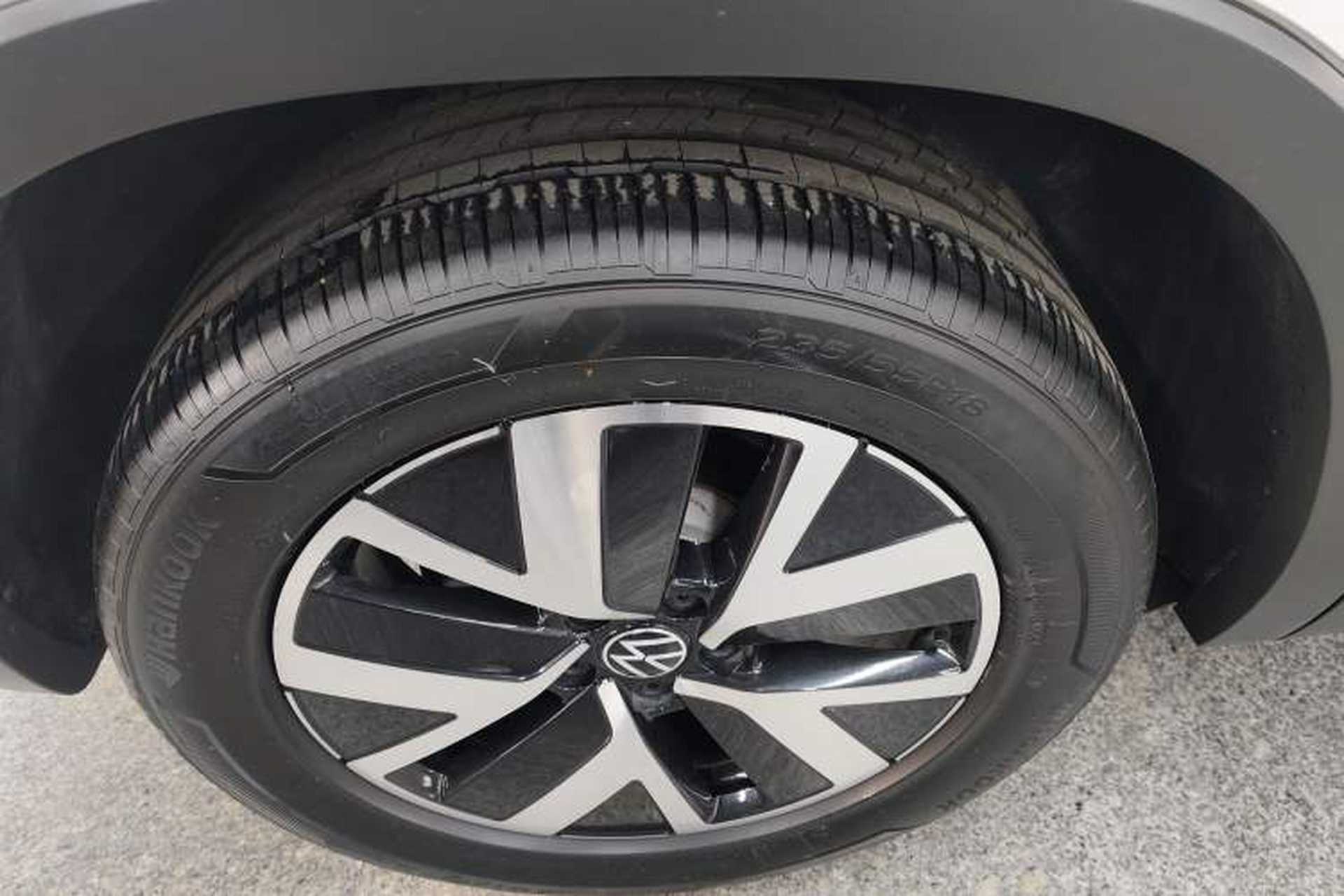 Used Volkswagen Tayron 2023 330TSI Two-Wheel-Drive Luxury Plus Advanced Version Right Rear Wheel Hub