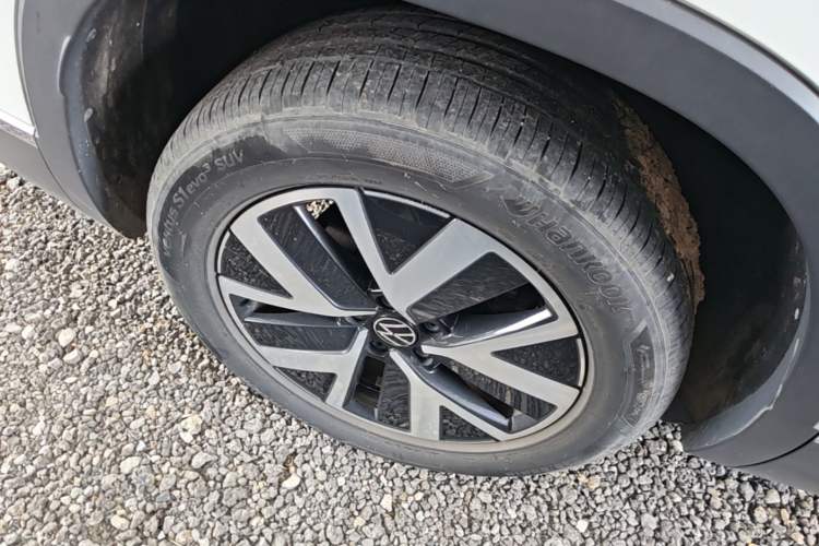 Used Volkswagen Tayron 2023 280TSI Two-Wheel-Drive Luxury Plus Advanced Version Right Rear Wheel Hub