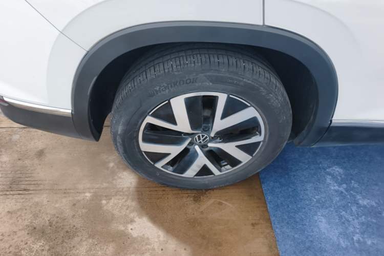 Used Volkswagen Tayron 2023 300TSI Two-Wheel-Drive Luxury Plus Advanced Edition Right Rear Wheel Hub