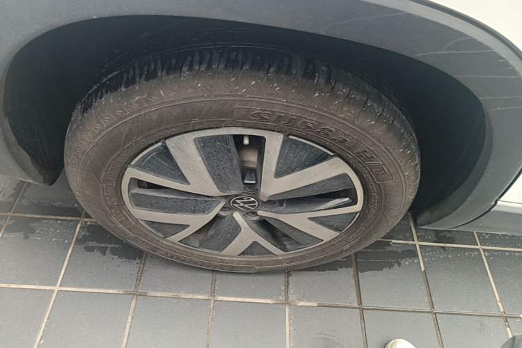 Used Volkswagen Tayron 2023 300TSI Two-Wheel-Drive Luxury Plus Advanced Edition Right Rear Wheel Hub