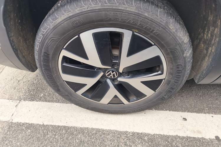 Used Volkswagen Tayron 2023 300TSI Two-Wheel-Drive Luxury Plus Advanced Edition Right Rear Wheel Hub