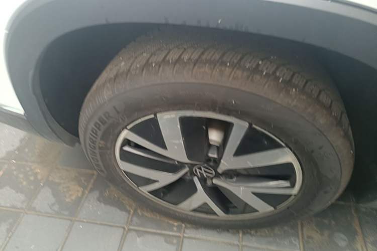 Used Volkswagen Tayron 2023 300TSI Two-Wheel-Drive Luxury Plus Advanced Edition Right Rear Wheel Hub