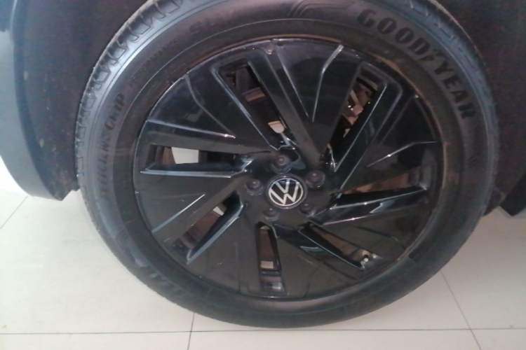 Used Volkswagen Tayron 2023 Revised Version 380TSI All-Wheel Drive R-Line High-Energy Edition Right Rear Wheel Hub