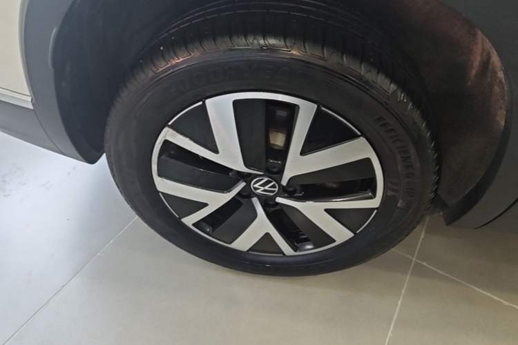 Used Volkswagen Tayron 2023 300TSI Two-Wheel-Drive Luxury Plus Advanced Edition Right Rear Wheel Hub