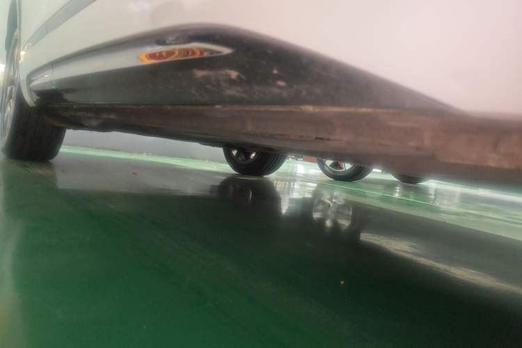 Used Volkswagen Tayron 2023 330TSI Two-Wheel-Drive R-Line High-Energy Version Right Side Sill