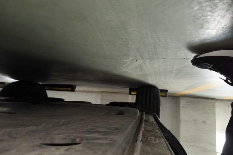 Used Volkswagen Tayron 2023 280TSI Two-Wheel-Drive Luxury Plus Advanced Version Right Side Sill