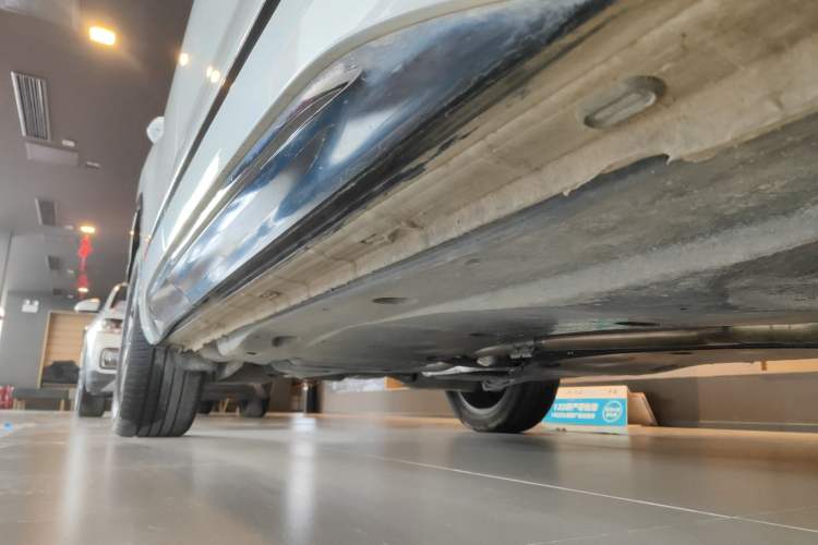 Used Volkswagen Tayron 2023 Revised Version 380TSI All-Wheel Drive R-Line High-Energy Edition Right Side Sill