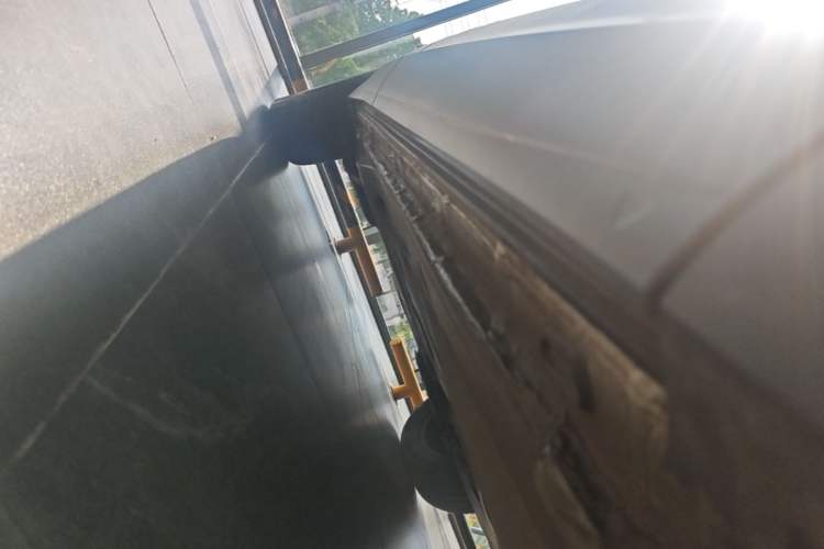 Used Volkswagen Tayron 2023 330TSI Two-Wheel-Drive Luxury Plus Advanced Version Right Side Sill