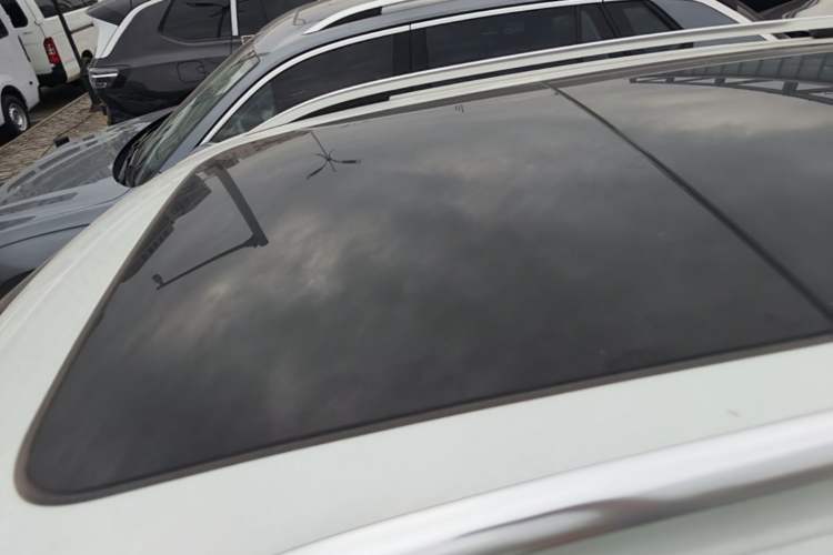 Used Volkswagen Tayron 2023 300TSI Two-Wheel-Drive Luxury Plus Advanced Edition Roof