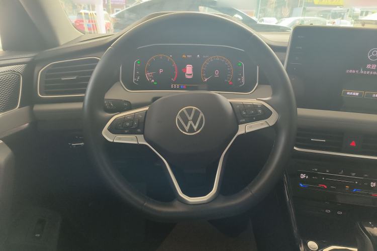 Used Volkswagen Tayron 2023 300TSI Two-Wheel-Drive Luxury Plus Advanced Edition Steering Wheel
