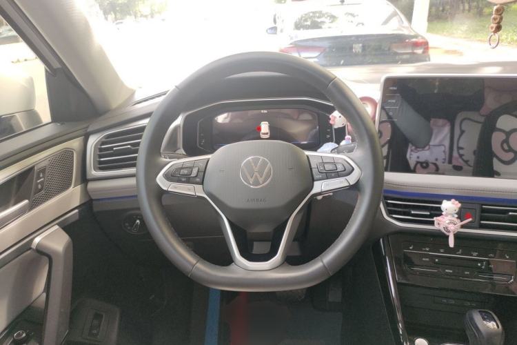 Used Volkswagen Tayron 2023 330TSI Two-Wheel-Drive R-Line High-Energy Version Steering Wheel