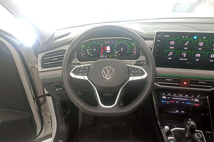Used Volkswagen Tayron 2023 Revised Version 380TSI All-Wheel Drive R-Line High-Energy Edition Steering Wheel