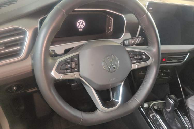 Used Volkswagen Tayron 2023 330TSI Two-Wheel-Drive R-Line High-Energy Version Steering Wheel