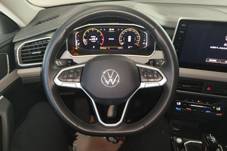 Used Volkswagen Tayron 2023 330TSI Two-Wheel-Drive Luxury Plus Advanced Version Steering Wheel