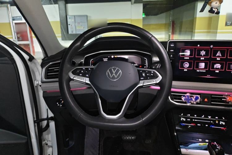 Used Volkswagen Tayron 2023 330TSI Two-Wheel-Drive R-Line High-Energy Version Steering Wheel