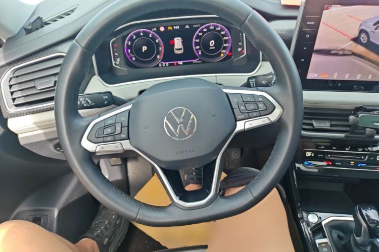 Used Volkswagen Tayron 2023 330TSI Two-Wheel-Drive Luxury Plus Advanced Version Steering Wheel