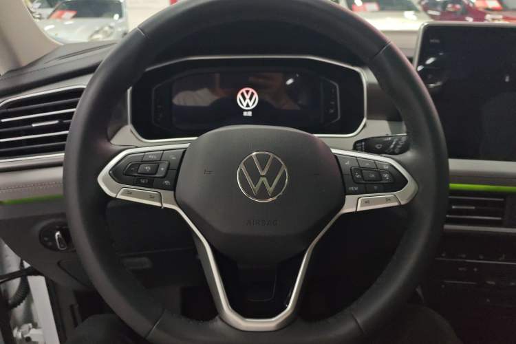 Used Volkswagen Tayron 2023 330TSI Two-Wheel-Drive R-Line High-Energy Version Steering Wheel