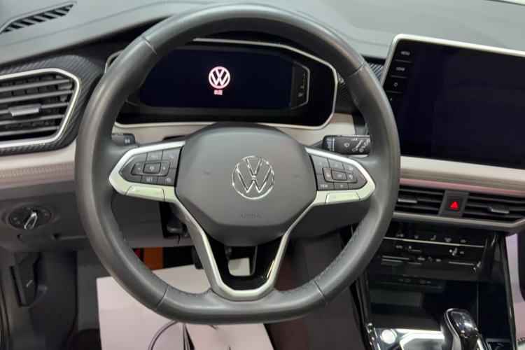 Used Volkswagen Tayron 2023 330TSI Two-Wheel-Drive Luxury Plus Advanced Version Steering Wheel