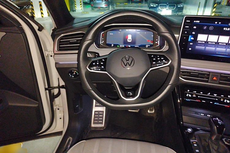 Used Volkswagen Tayron 2023 380TSI Four-Wheel Drive R-Line Pro Smart Edition Steering Wheel