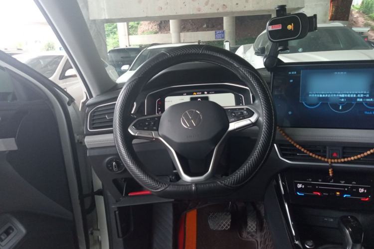 Used Volkswagen Tayron 2023 330TSI Two-Wheel-Drive Luxury Plus Advanced Version Steering Wheel