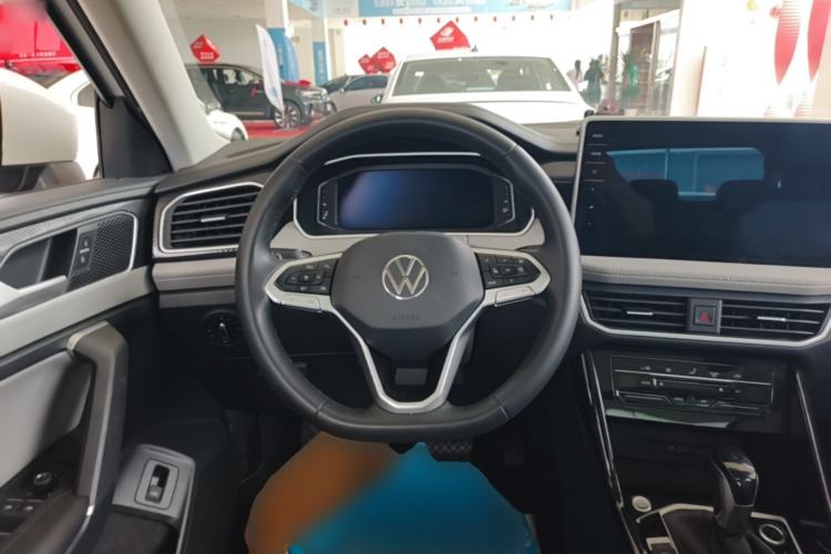 Used Volkswagen Tayron 2023 300TSI Two-Wheel-Drive Luxury Plus Advanced Edition Steering Wheel