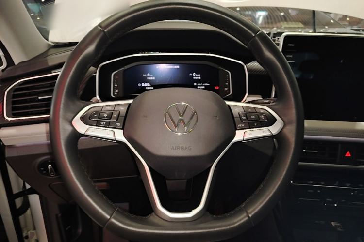 Used Volkswagen Tayron 2023 300TSI Two-Wheel-Drive Luxury Plus Advanced Edition Steering Wheel