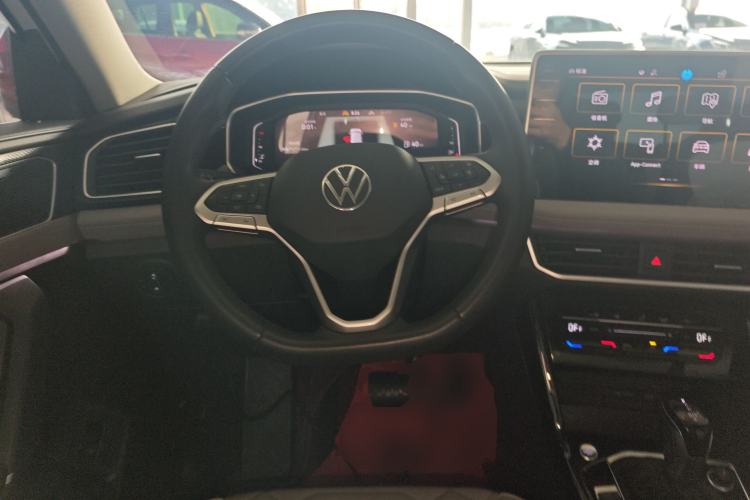 Used Volkswagen Tayron 2023 300TSI Two-Wheel-Drive Luxury Plus Advanced Edition Steering Wheel