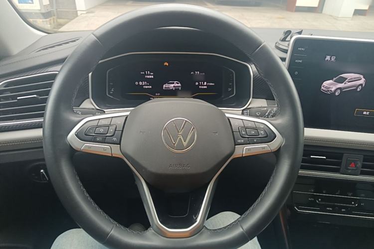 Used Volkswagen Tayron 2023 300TSI Two-Wheel-Drive Luxury Plus Advanced Edition Steering Wheel