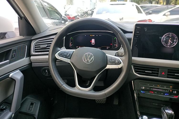 Used Volkswagen Tayron 2023 300TSI Two-Wheel-Drive Luxury Plus Advanced Edition Steering Wheel