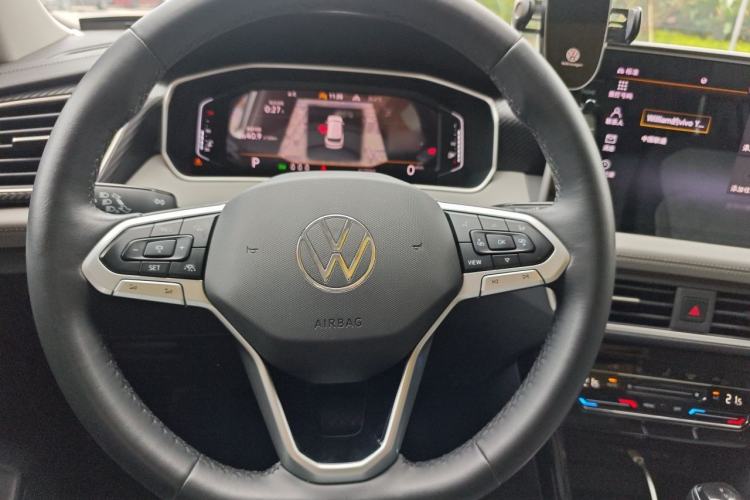 Used Volkswagen Tayron 2023 330TSI Two-Wheel-Drive Luxury Plus Advanced Version Steering Wheel