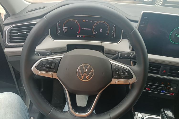 Used Volkswagen Tayron 2023 300TSI Two-Wheel-Drive Luxury Plus Advanced Edition Steering Wheel
