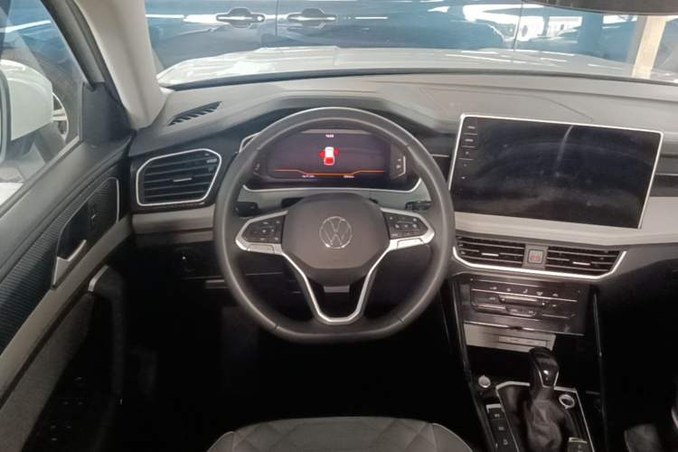 Used Volkswagen Tayron 2023 300TSI Two-Wheel-Drive Luxury Plus Advanced Edition Steering Wheel