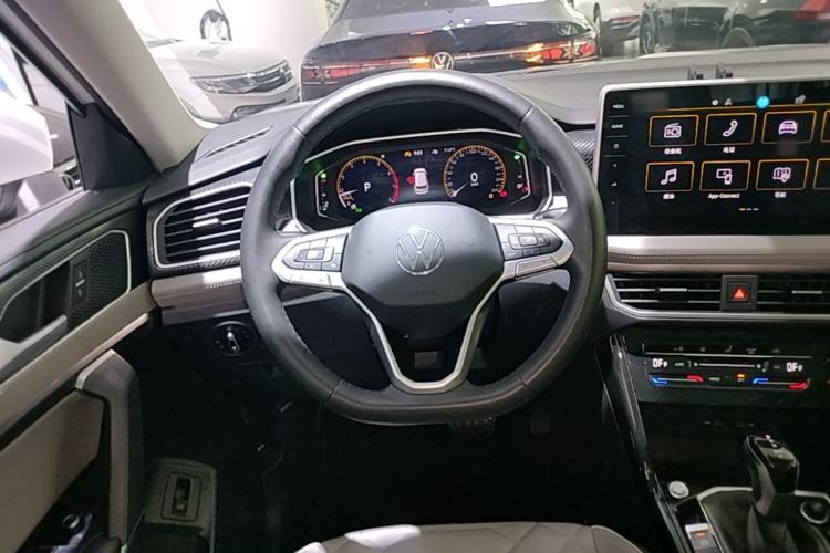 Used Volkswagen Tayron 2023 300TSI Two-Wheel-Drive Luxury Plus Advanced Edition Steering Wheel