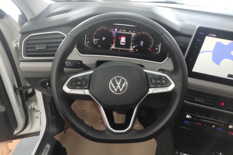 Used Volkswagen Tayron 2023 300TSI Two-Wheel-Drive Luxury Plus Advanced Edition Steering Wheel