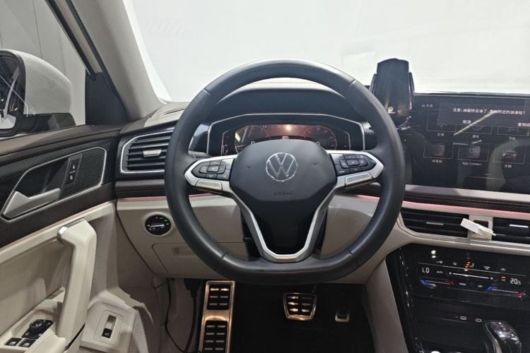 Used Volkswagen Tayron 2023 330TSI Two-Wheel-Drive Luxury Plus Advanced Version Steering Wheel