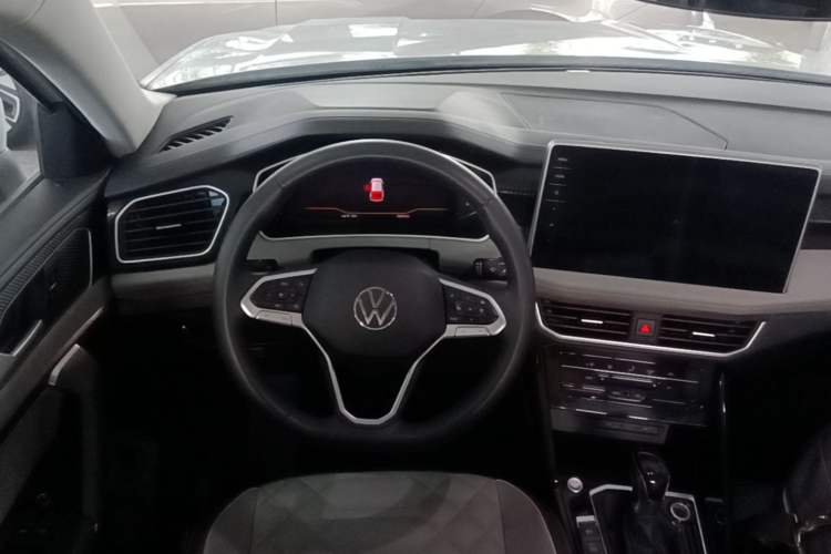 Used Volkswagen Tayron 2023 300TSI Two-Wheel-Drive Luxury Plus Advanced Edition Steering Wheel