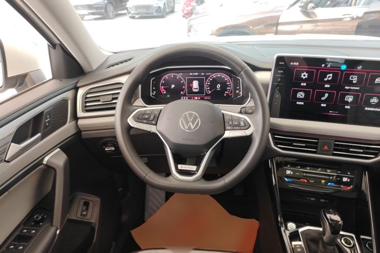 Used Volkswagen Tayron 2023 Revised Version 380TSI All-Wheel Drive R-Line High-Energy Edition Steering Wheel