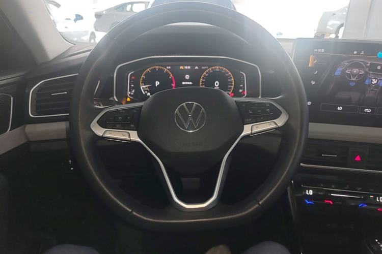 Used Volkswagen Tayron 2023 300TSI Two-Wheel-Drive Luxury Plus Advanced Edition Steering Wheel