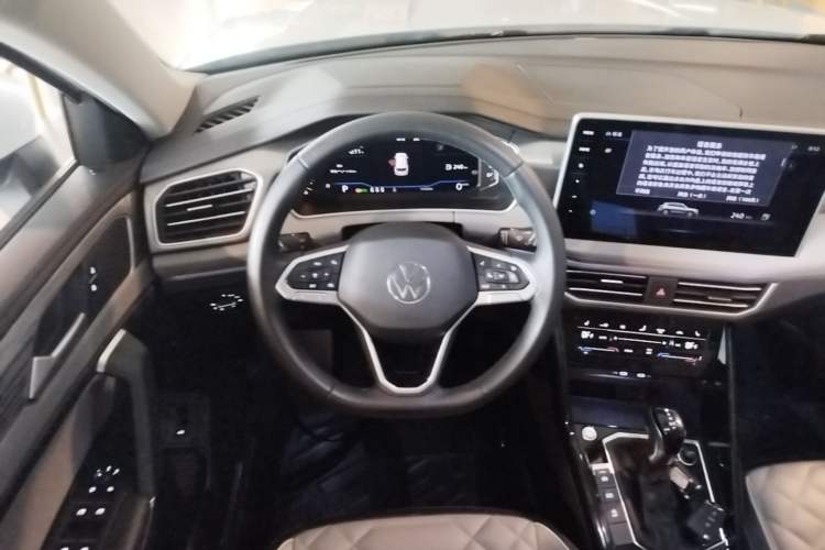 Used Volkswagen Tayron 2023 Revised Version 380TSI All-Wheel Drive R-Line High-Energy Edition Steering Wheel