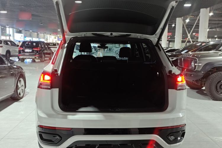 Used Volkswagen Tayron 2023 Revised Version 380TSI All-Wheel Drive R-Line Pro Smart Edition Trunk