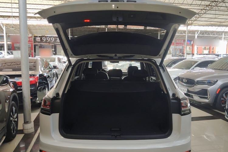 Used Volkswagen Tayron 2023 330TSI Two-Wheel-Drive R-Line High-Energy Version Trunk