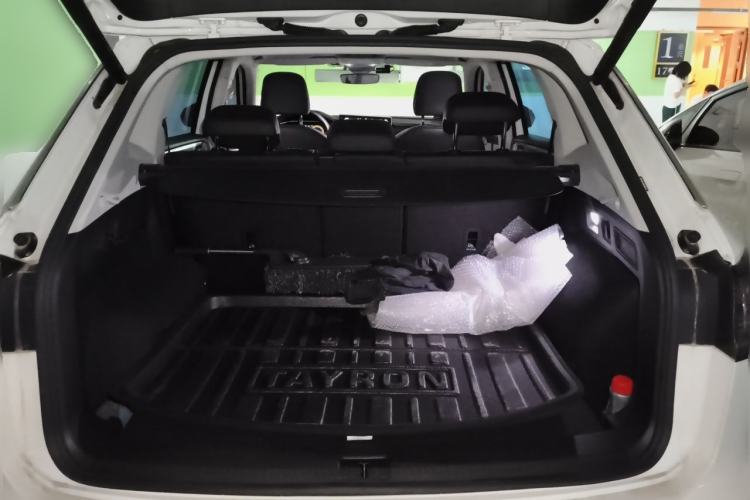 Used Volkswagen Tayron 2023 330TSI Two-Wheel-Drive Luxury Plus Advanced Version Trunk