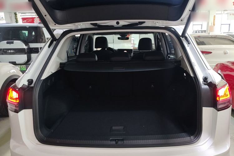 Used Volkswagen Tayron 2023 330TSI Two-Wheel-Drive Luxury Plus Advanced Version Trunk