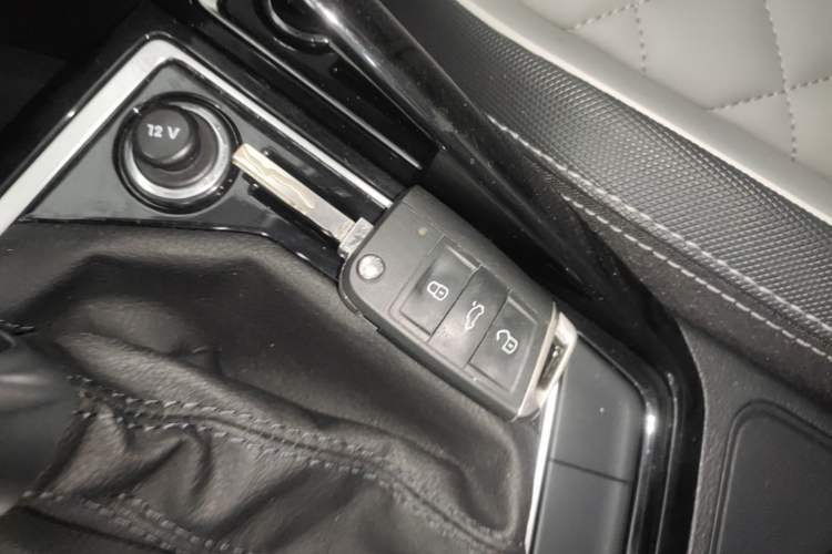 Used Volkswagen Tayron 2023 300TSI Two-Wheel-Drive Luxury Plus Advanced Edition Vehicle Key
